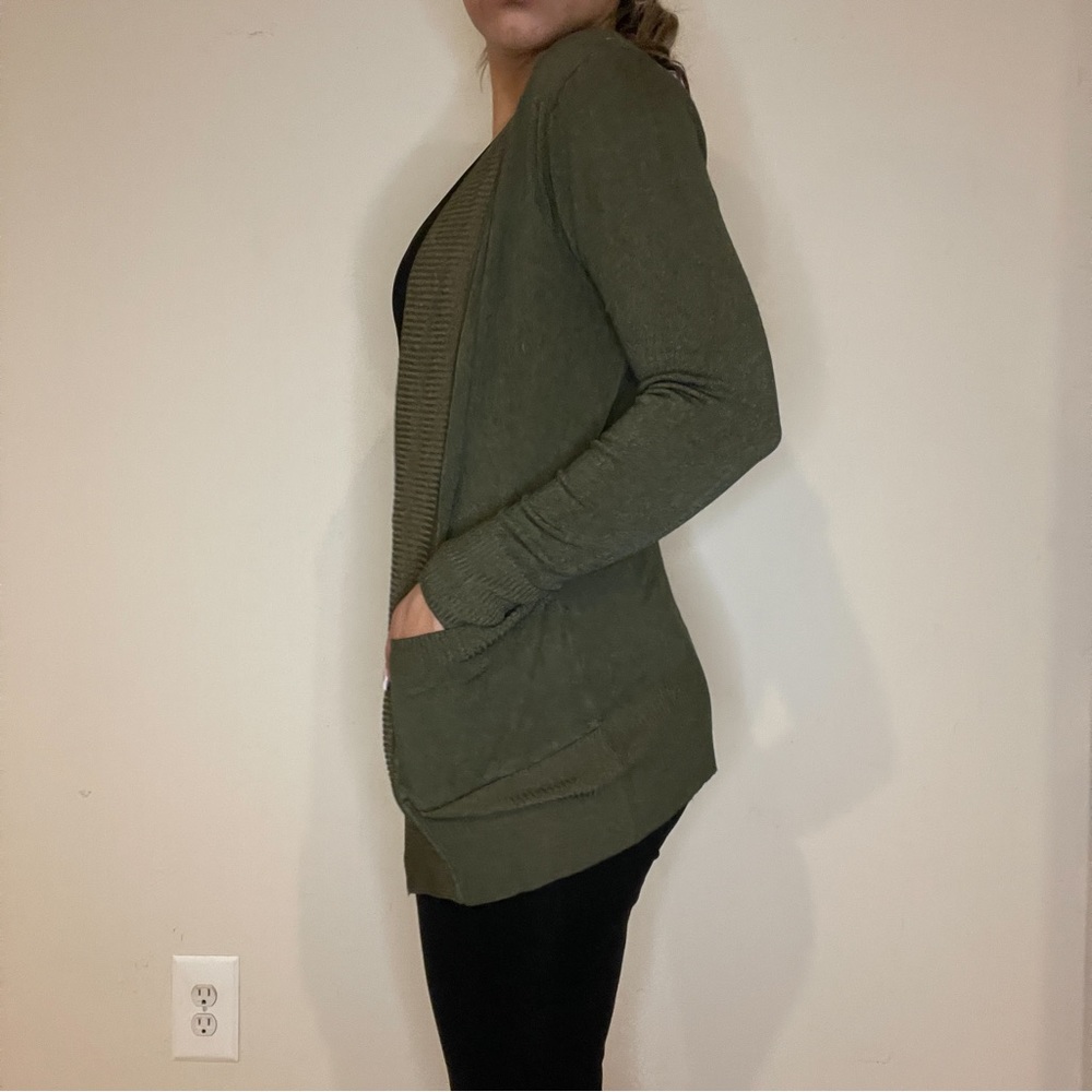 Cardigan - Picture 5 of 5